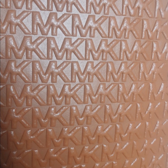 Michael Kors Debossed Rhea BP - Picture 2 of 6